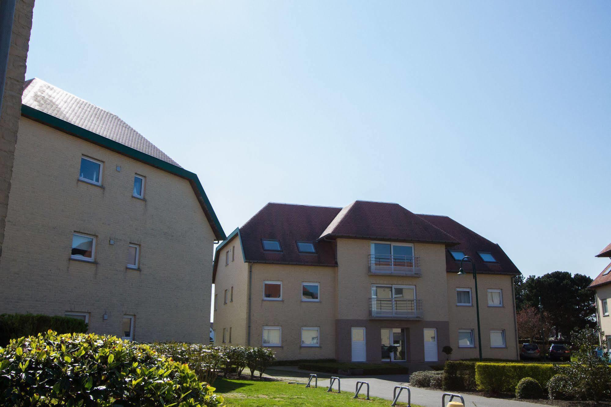 Holiday Suites De Haan Exterior foto