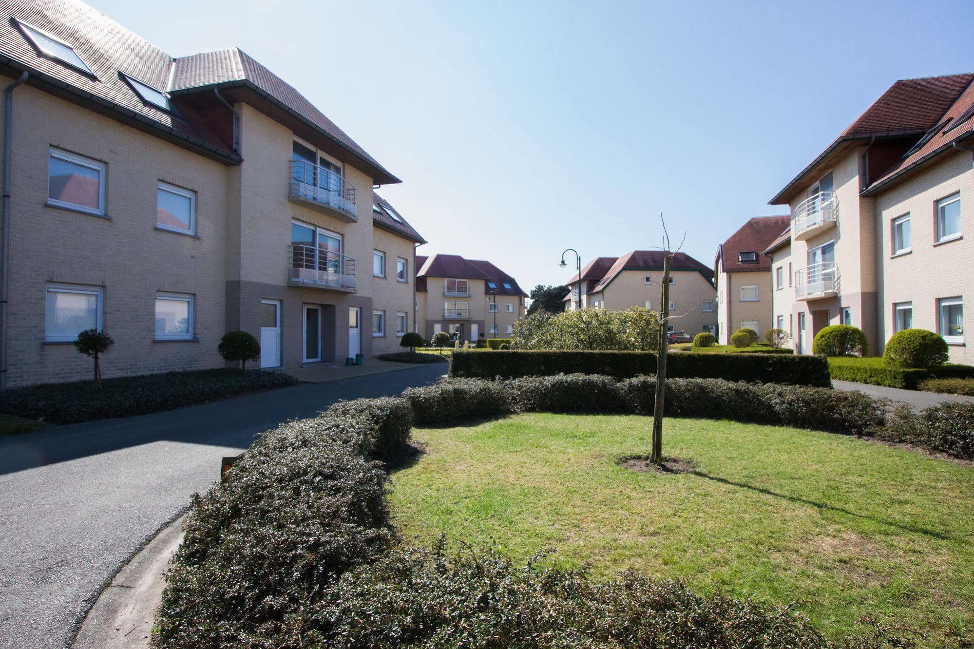 Holiday Suites De Haan Exterior foto